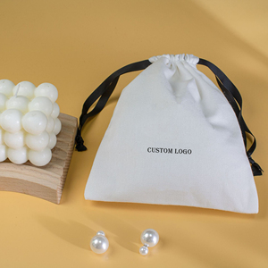 Sac à cordon en coton et lin de haute qualité avec logo personnalisé imprimé pour chaussettes, emballage cadeau de Noël - Product Image 4
