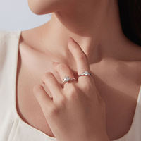 Ensemble de bagues en argent sterling 925 minimaliste fait main avec moissanite pour demande en mariage et bijoux de mariée