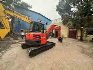 Excavadora Usada en Excelentes Condiciones (95% Nueva) Marca Japonesa de Primera Calidad Kx163 con Brazo Giratorio y Certificación EPA para Estados Unidos y Canadá - Product Image 2