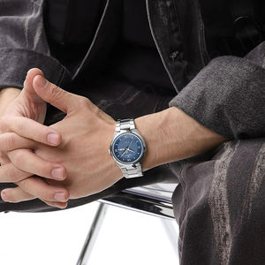 NAVIFORCE 8030 Montre de luxe pour homme, 3 ATM résistant à l'eau, en acier inoxydable, à quartz, possibilité d'ajouter son propre logo, élégante pour le travail et les loisirs - Product Image 5