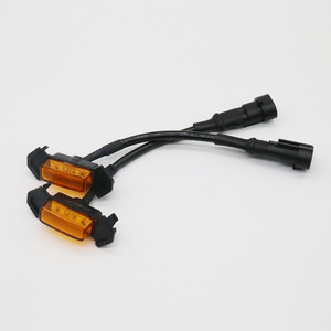 Rejilla Delantera para Capó MOXI Factory 2016-2020, 4 Luces LED, Color Ámbar Ahumado y Blanco, Material ABS, Compatible con Vehículos - Product Image 3
