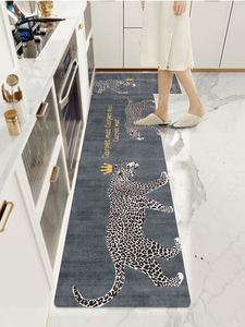 Grand ensemble de <span class=keywords><strong>tapis</strong></span> de sol antidérapant moderne <span class=keywords><strong>tapis</strong></span> antidérapant en polyester lavable avec motif fantaisie pour <span class=keywords><strong>tapis</strong></span> de <span class=keywords><strong>cuisine</strong></span> - Product Image 5