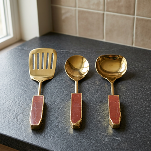 Ensemble de 3 cuillères de service artisanales en pierre d'agate bleue polie, motif d'intersection, beauté naturelle, luxe moderne - Product Image 5