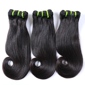 Lot de Cheveux Super Double Drawn à Boucles Crochetsées - Product Image 2