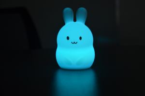 LED USBシリコンアニマルバニーベア常夜灯ミニフクロウペンギンカバ子供のために変化する柔らかい色のランプ - Product Image 6