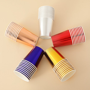 Vaso de Papel Desechable de Alta Calidad de 9oz, Vaso de Papel con Lámina Dorada para Fiestas - Product Image 2