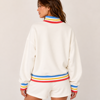 Ensemble décontracté 2 pièces pour femme : Sweat-shirt oversize en molleton French Terry côtelé rayé à col montant style universitaire et short brodé