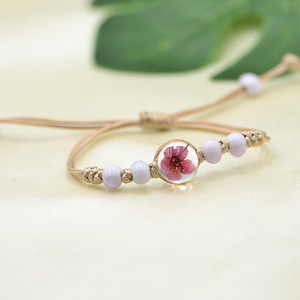 Japan Korea Beliebte handgemachte verstellbare geflochtene Armband Spitze Glaskugel Perle getrocknete Blumen Armband für Frauen dekoriert - Product Image 6