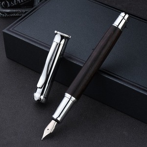 Pluma Estilográfica de Madera de Ébano y Palisandro Original con Múltiples Puntas <span class=keywords><strong>para</strong></span> Escritura Suave, Grabado de Logotipo y Detalles Plateados - Product Image 5