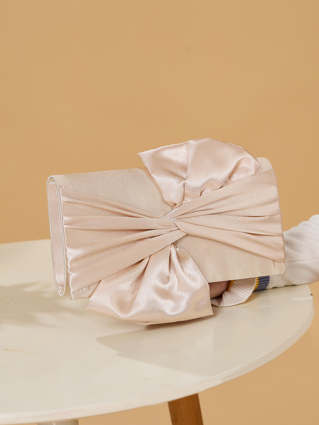online retailer bag trendy bag 2025 Wholesale Satin Evening Bags with Bow  Clutch for Wedding and Party Bridal Use