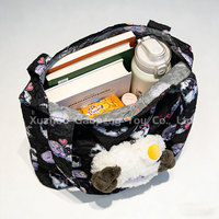 Porte-clés en peluche personnalisé promotionnel avec sac de courses pliable écologique réutilisable, breloque de sac en peluche douce en forme de mouton de dessin animé