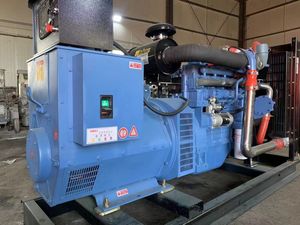 Groupe électrogène Diesel synchrone ca triphasé d'occasion, 150kw, kilowatt, groupe électrogène professionnel - Product Image 3
