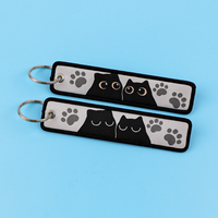 1PCS Porte-clés en métal brodé avec des chats noirs mignons, porte-clés pour voiture, moto, sacs, accessoires pour femmes et hommes, portable