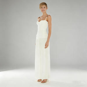 Vestido largo de noche elegante con tirantes finos, corsé blanco y abertura alta para mujer - Product Image 4