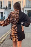 Fabricants de vêtements pour femmes couleur personnalisée bloc col rabattu imprimé léopard manches longues deux tons dames mini robe courte