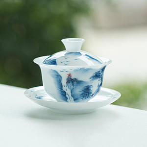 طقم شاي صيني تقليدي، كوب شاي من البورسلين المرسوم يدويًا بتصميم المناظر الطبيعية باللونين الأزرق والأبيض، مجموعة سفر للشاي - Product Image 1