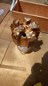 Hot Sale Full Sizes 5Blades PDC <b>Bits</b> 9-1/2 Inch Pdc <b>Drill</b> <b>Bit</b> for Water Well and Oil - Product Image 2