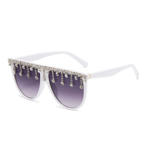 Jamie 5698B <b>Large</b> <b>Frame</b> Sunglasses Black Rhinestone Pendant UV400 Women's Fashion Sun Shades - Product Image 4