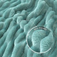 Usine chaud en peluche rayé fausse fourrure jeter couverture lit simple bande Jacquard Taco haute Pile faux moderne meilleure couverture pour dormir