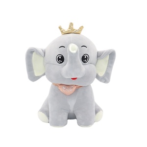 Peluche de elefante personalizado, peluche suave con corona - Product Image 1