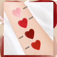 Rouge à lèvres mat vegan de luxe naturel, résistant à l'eau et à la transpiration, avec logo personnalisé, marque privée, 5g, ensemble avec porte-clés fleur - Vente en gros