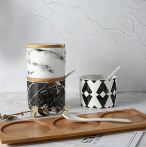 Ensemble de pots d'assaisonnement en céramique nordique Boîte à herbes et épices ménagères avec plateau en bambou - Product Image 5