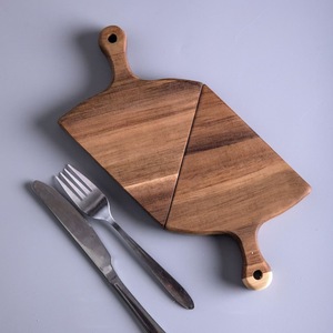 Plateau de service en bois irrégulier avec poignée pour repas de style occidental 608 - Product Image 4