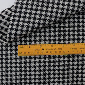 Высококачественная твидовая ткань в клетку из 100% полиэстера, фланелевая клетчатая ткань для женщин - Product Image 5