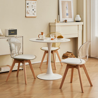 Chaise de salle à manger légère en bois massif, rembourrée en PU, avec coque transparente en acrylique, idéale pour dortoirs d'étudiants, maisons de location et bureaux de balcon.