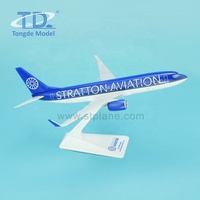Modèle d'avion en plastique Stratton B737-800 19,7 cm 1/200 avec motif personnalisable pour la décoration artistique et les objets de collection