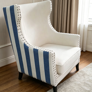 Sillón <span class=keywords><strong>de</strong></span> Estilo Americano con Respaldo <span class=keywords><strong>de</strong></span> Ala, Tapizado en <span class=keywords><strong>Rayas</strong></span> Azules y Blancas con Detalles <span class=keywords><strong>de</strong></span> Tachuelas - Product Image 3
