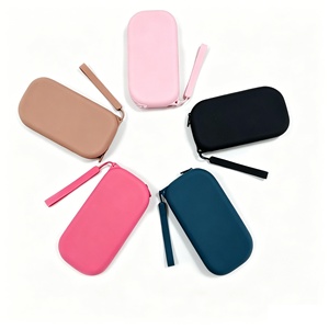 Sac de rangement portable en silicone imperméable de grande capacité, durable, multifonctionnel, pour articles de toilette, cosmétiques, documents, téléphones, cadeaux - Product Image 4
