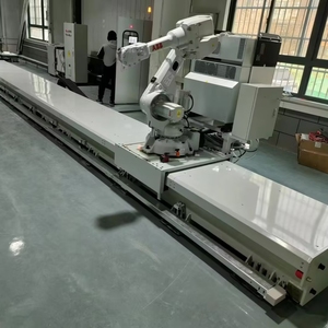 Riel de 7º Eje para Robot Totalmente Cerrado, Recorrido de 10m, Impermeable y a Prueba de Polvo, para Rectificado de Piezas Aeroespaciales, Aplicado con Cerramiento Completo - Product Image 1