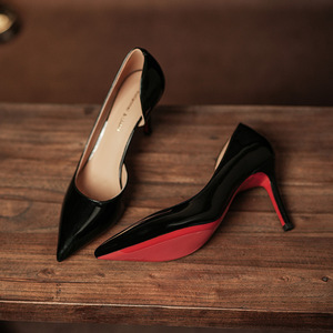 Zapatos de Tacón Alto para Mujer, Modelo 8001G, Punta en Pico, Tacón de Aguja, Charol, Suela Roja, Formales - Product Image 1