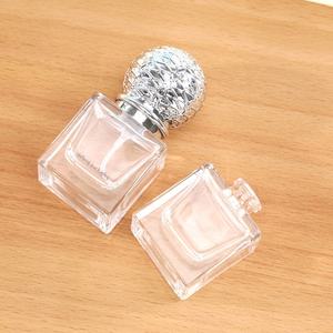 Botella de Perfume Vacía de Vidrio Transparente Mini de Alta Calidad, Portátil, de <span class=keywords><strong>18</strong></span> ml, con Tapa de Presión, Base Gruesa y Tapa de Bola - Product Image 4