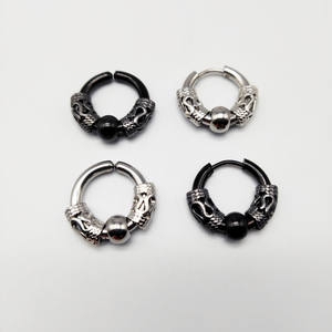 Huggie <b>Earrings</b> Arrow Shape Geometric Design Unisex Everyday Wear 002 - Product Image 1