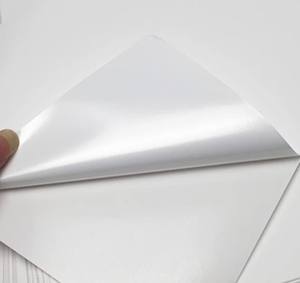 Película de PP autoadhesiva blanca mate 54mic de <span class=keywords><strong>Johnson</strong></span> Factory, caucho de un solo lado con fusión en caliente para etiqueta de supermercado - Product Image 3