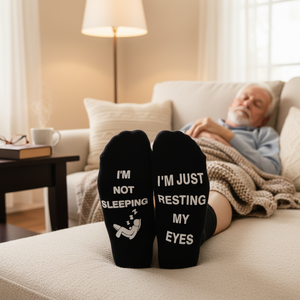 Chaussettes amusantes avec lettres « <span class=keywords><strong>Je</strong></span> ne dors pas, <span class=keywords><strong>je</strong></span> simplement repose les yeux », chaussettes antidérapantes pour personnes âgées - Product Image 6