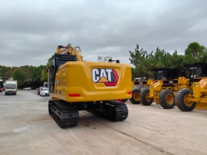 รถขุดตีนตะขาบ CAT 320GC 20 ตัน มือสอง สภาพดีเยี่ยม เครื่องยนต์ 6 สูบ สำหรับงานเสริมกำลังดินขึ้นเนินริมแม่น้ำและงานขุดลอกช่องน้ำ - Product Image 5
