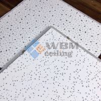 Dalles de plafond acoustiques suspendues en fibres minérales perforées, anti-humidité, pour immeubles de bureaux, 600*600*15mm