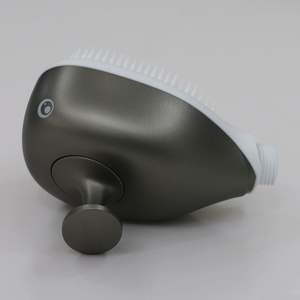 Brosse de douche portable en silicone souple Whale Baby pour le bain des animaux de compagnie - Product Image 4