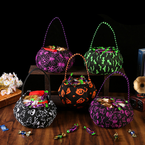 Sac à bonbons d'Halloween en forme de citrouille, sac fourre-tout portable en forme de baril, panier de truques ou de friandises, sac à main pour cadeaux de fête et fournitures de décoration - Product Image 1