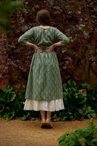 Robe longue bohème à col en V, imprimé floral vert, manches longues, taille élastique, coupe ample trapèze, en coton et fibre de bambou, pour le printemps, tenue décontractée - Product Image 5