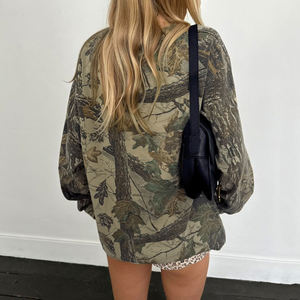 Sudadera informal de calle básica de otoño con estampado de camuflaje, cuello redondo, manga larga, holgada y con detalles de bolsillos - Product Image 4