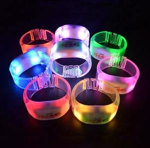 Pulsera LED con Control Remoto DMX, Iluminación para Conciertos, Pulsera Luminosa con Luces LED Activadas por Sonido para Eventos y Fiestas - Product Image 4