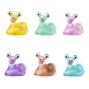Miniaturas luminosas figuras de caracoles que brillan en la oscuridad Mini resina Snai animales para Micro paisaje casa de muñecas DIY decoración de jardín - Product Image 5