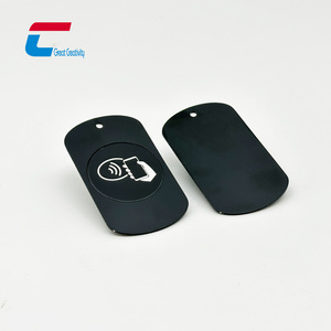 <span class=keywords><strong>Collier</strong></span> en métal personnalisé Robinet <span class=keywords><strong>pour</strong></span> médias sociaux Étiquette volante en métal NFC avec puce - Product Image 3