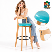 Tabouret de bar en bois avec siège rembourré, dossier bas en bois, pieds coniques, anneau de repose-pieds en métal, tabouret de bar de cuisine