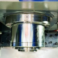 Mesin Perkakas Vertikal LEYO BT30 Spindle Tunggal Fanuc CNC T600