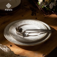 Assiette à dessert et à salade en grès réactif rustique FENN, gaufrée, en porcelaine blanche, pour restaurant, compatible micro-ondes